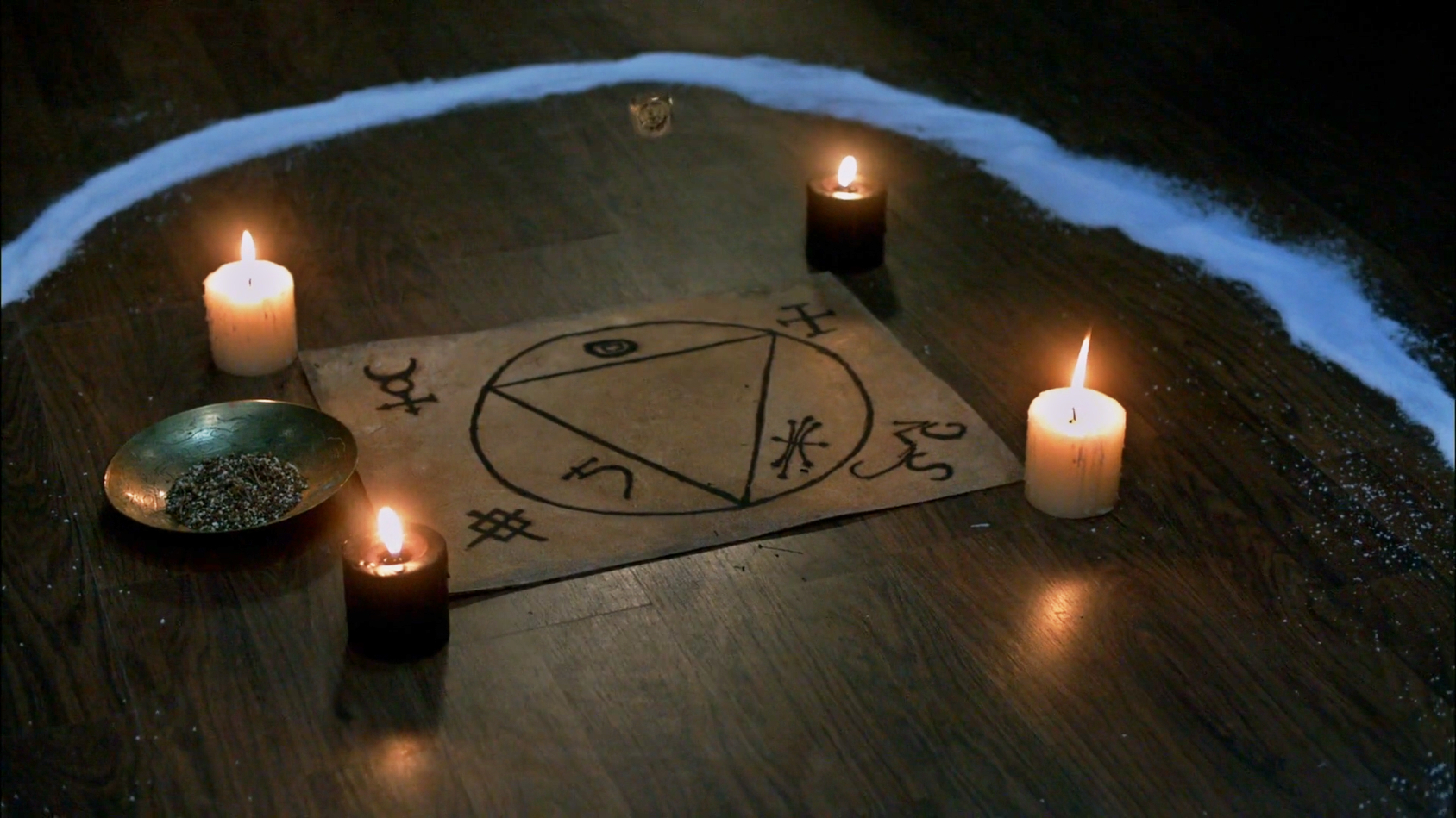 《邪恶力量》第6季04:驱魔人被恶魔骗走灵魂,10年后就会下地狱